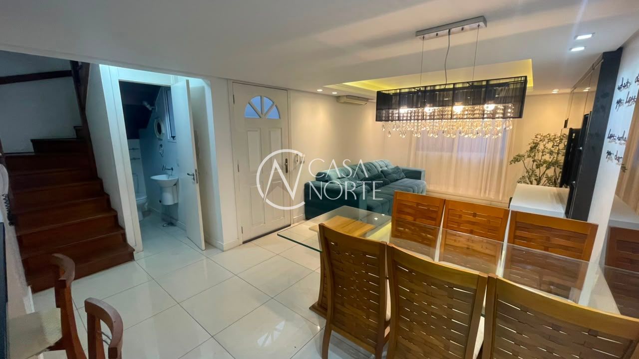 Casa de Condomínio à venda com 4 quartos, 164m², 1 suíte, 2 vagas, Rua Augusto Attílio Giordani no bairro Jardim Lindóia em Porto Alegre