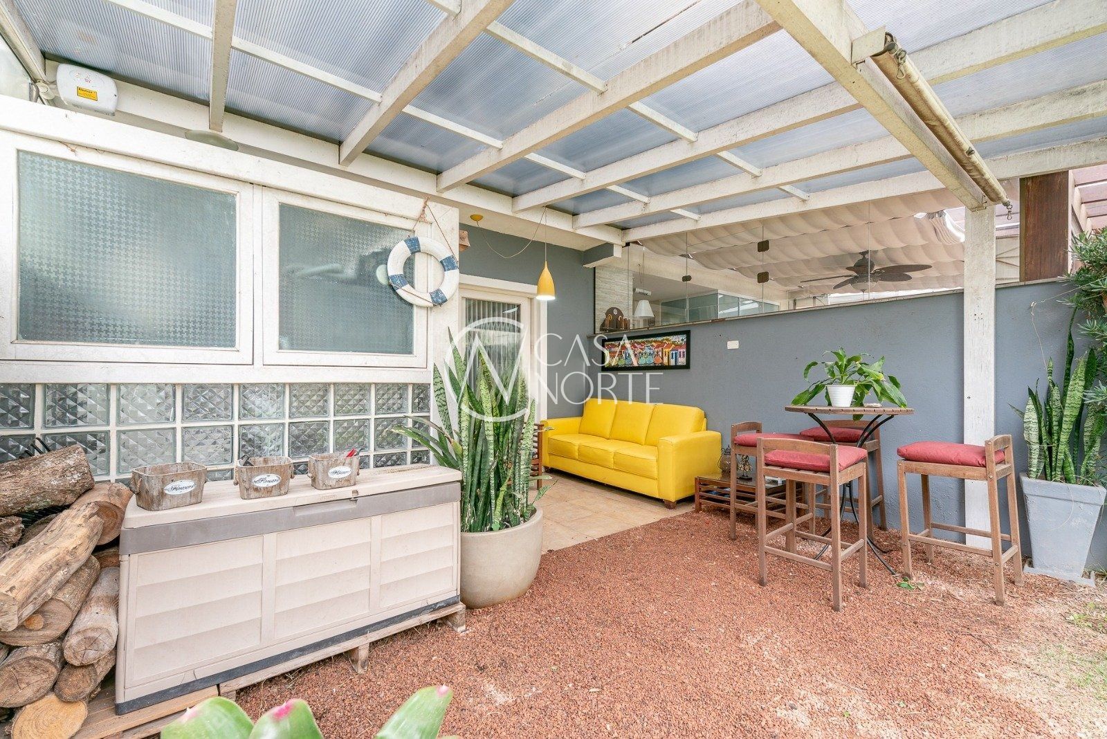 Casa à venda com 3 quartos, 160m², 1 suíte, 3 vagas, Rua do Pampa no bairro Ecoville em Porto Alegre