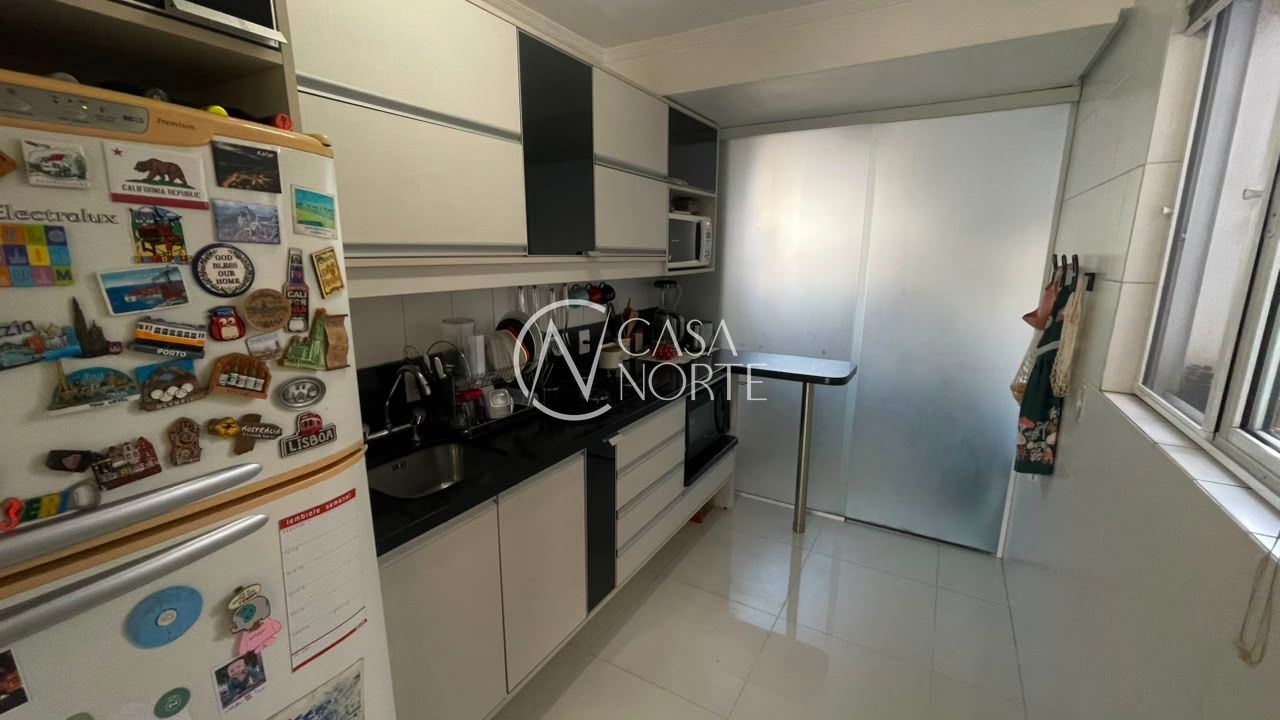 Apartamento à venda com 2 quartos, 67m², 1 vaga, Rua Visconde de Pelotas no bairro Passo da Areia em Porto Alegre
