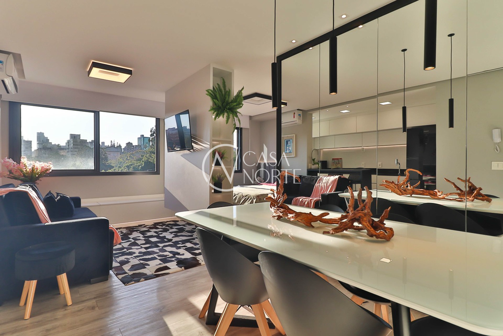 Apartamento à venda com 1 quarto, 49m², 1 suíte, 1 vaga, Senador Tarso Dutra no bairro Petrópolis em Porto Alegre