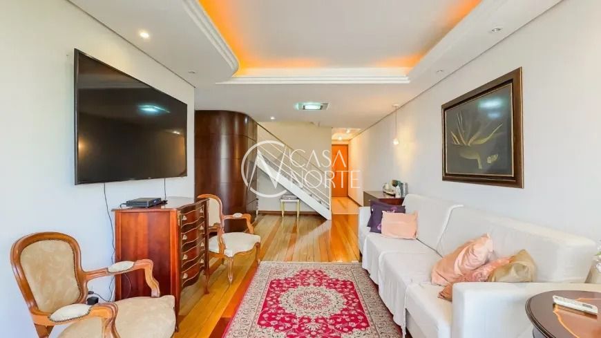 Cobertura à venda com 3 quartos, 205m², 1 suíte, 2 vagas, Rua Felicíssimo de Azevedo no bairro Auxiliadora em Porto Alegre