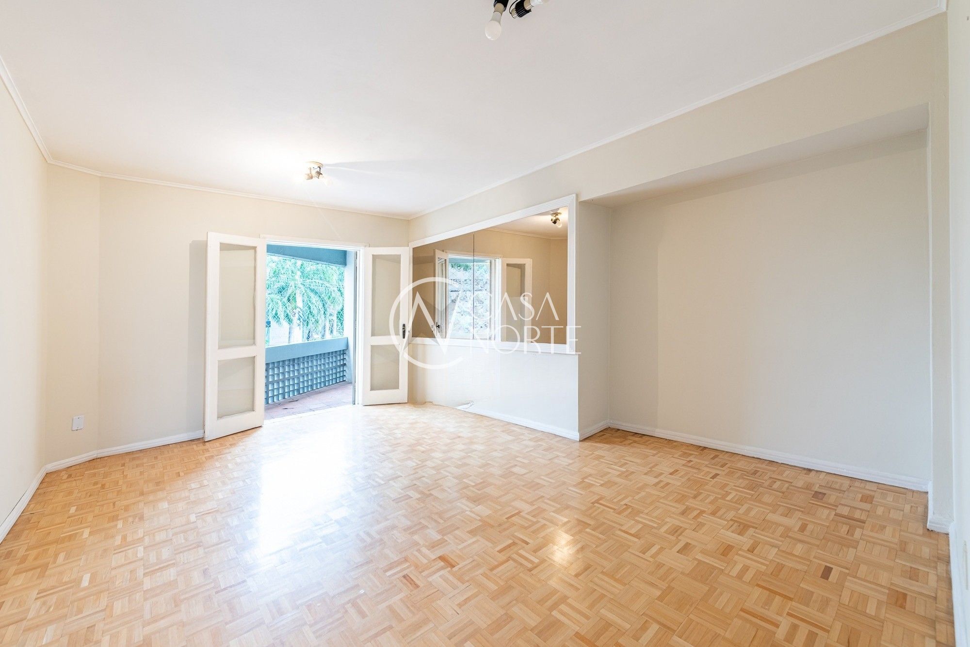 Apartamento à venda com 3 quartos, 116m², 1 suíte, 1 vaga, Alameda Emílio de Menezes no bairro Três Figueiras em Porto Alegre