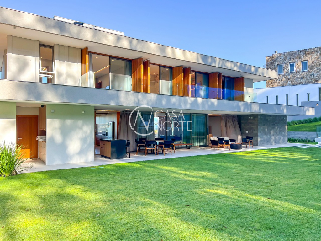 Casa de Condomínio à venda com 4 quartos, 585m², 4 suítes, 4 vagas, Estrada das Três Meninas no bairro Vila Nova em Porto Alegre