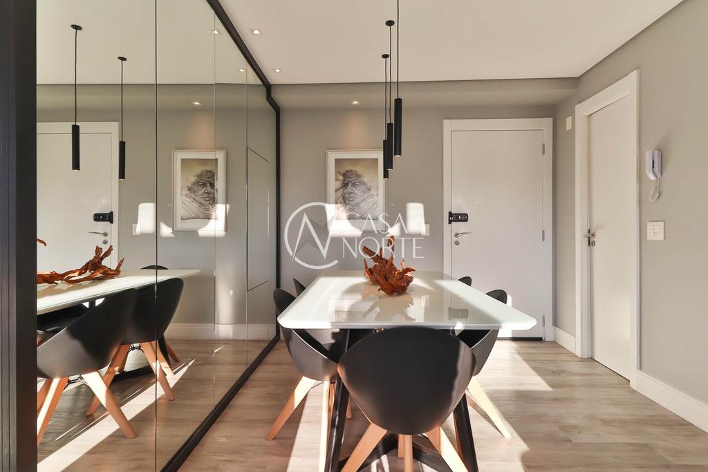 Apartamento à venda com 1 quarto, 49m², 1 suíte, 1 vaga, Senador Tarso Dutra no bairro Petrópolis em Porto Alegre