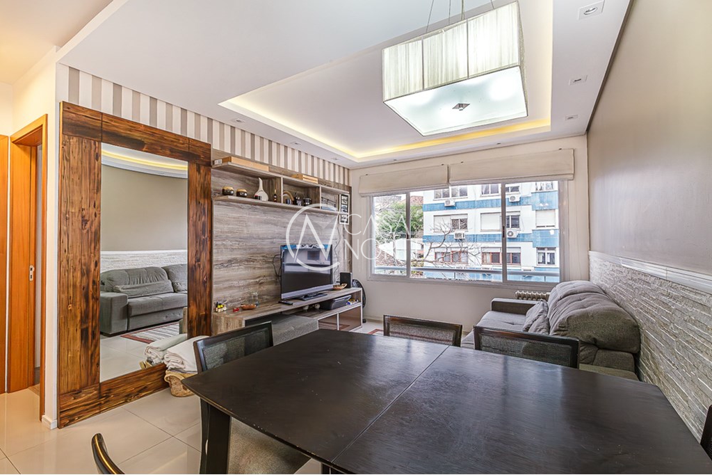Apartamento à venda com 2 quartos, 65m², 1 suíte, 2 vagas, Rua João Abbott no bairro Petrópolis em Porto Alegre