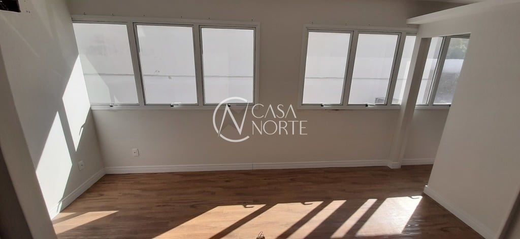 Sala Comercial à venda , 33m², 1 vaga, Visconde do Herval no bairro Menino Deus em Porto Alegre