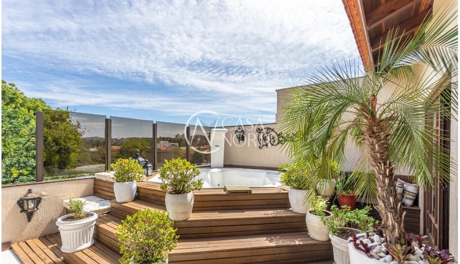 Cobertura à venda com 3 quartos, 251m², 1 suíte, 3 vagas, Avenida Nestor Valdman no bairro Jardim Planalto em Porto Alegre