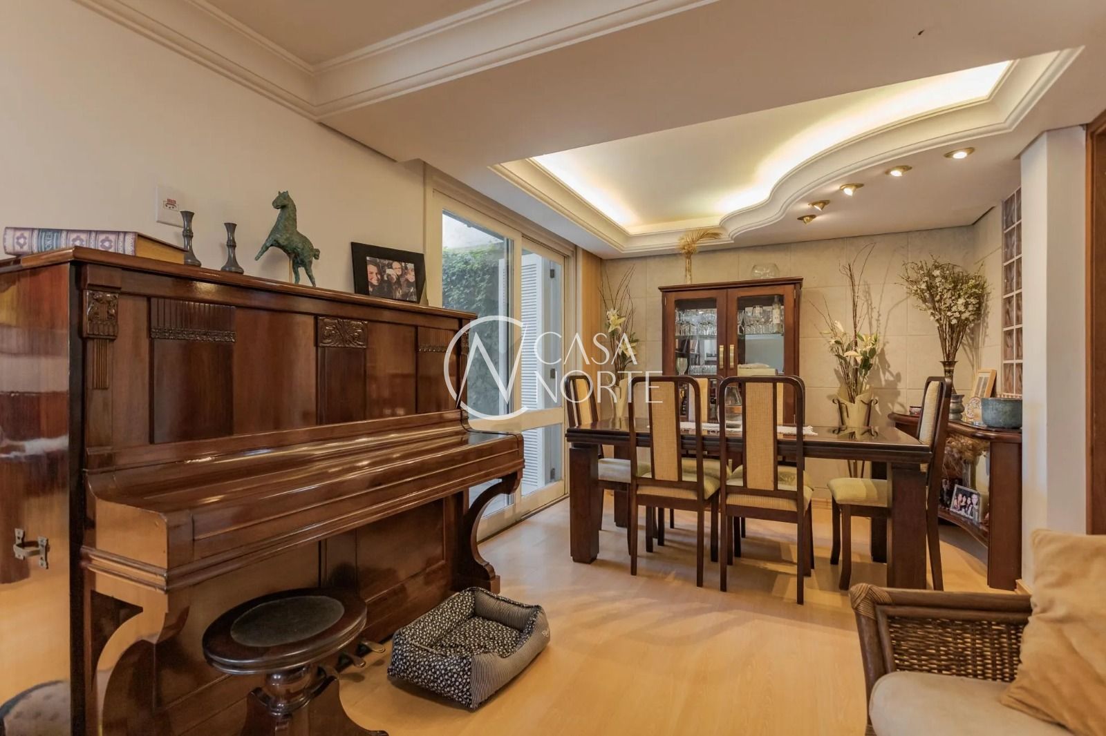 Casa de Condomínio à venda com 4 quartos, 260m², 2 suítes, 3 vagas, Rua Quatorze de Julho no bairro Boa Vista em Porto Alegre