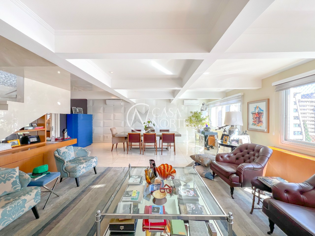 Cobertura à venda com 4 quartos, 626m², 2 suítes, 2 vagas, Vinte e Quatro de Outubro no bairro Moinhos de Vento em Porto Alegre
