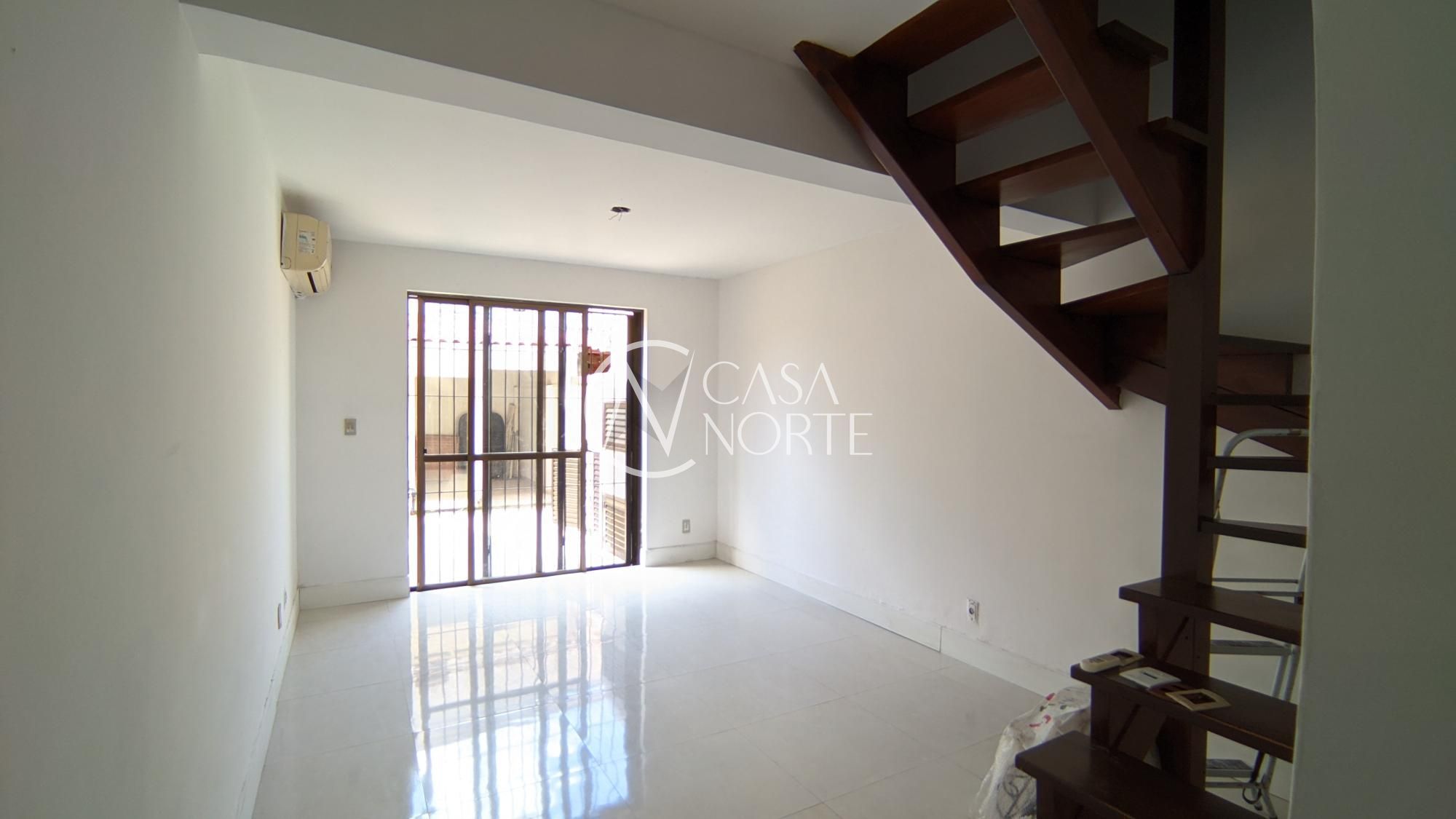 Casa à venda com 3 quartos, 95m², 1 suíte, 2 vagas, Rua Manoel Bandeira no bairro Jardim Itu Sabará em Porto Alegre