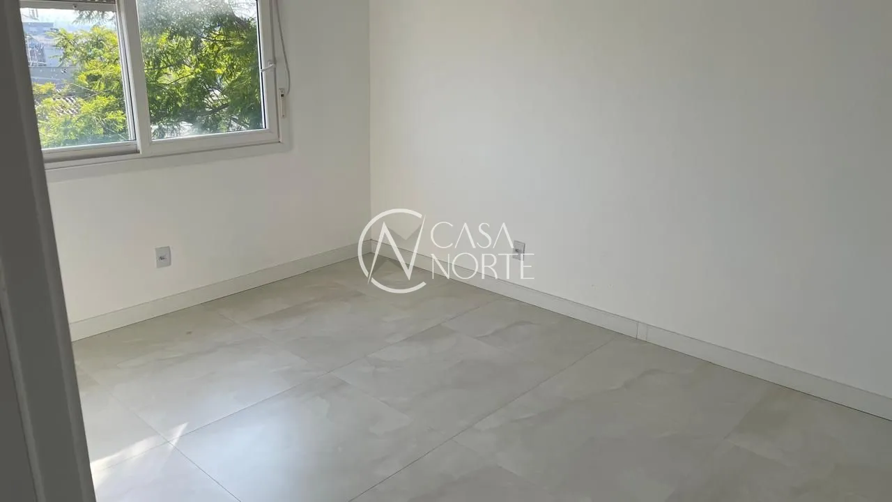 Cobertura à venda com 2 quartos, 60m², 1 suíte, 1 vaga, Rua Doutor Salvador Franca no bairro Jardim Botânico em Porto Alegre