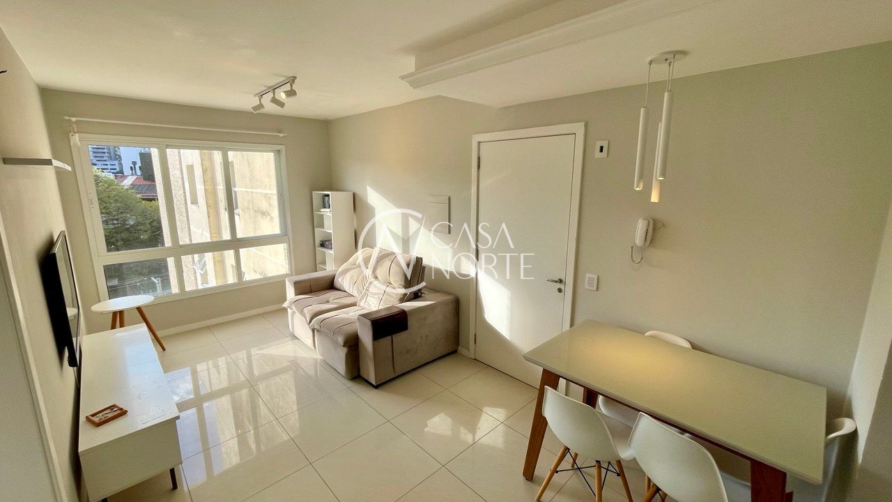 Apartamento à venda com 1 quarto, 43m², 1 vaga, Avenida Lavras no bairro Petrópolis em Porto Alegre