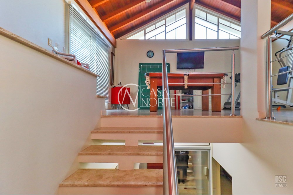 Casa à venda com 4 quartos, 280m², 1 suíte, 6 vagas, Folha da Tarde no bairro Tristeza em Porto Alegre
