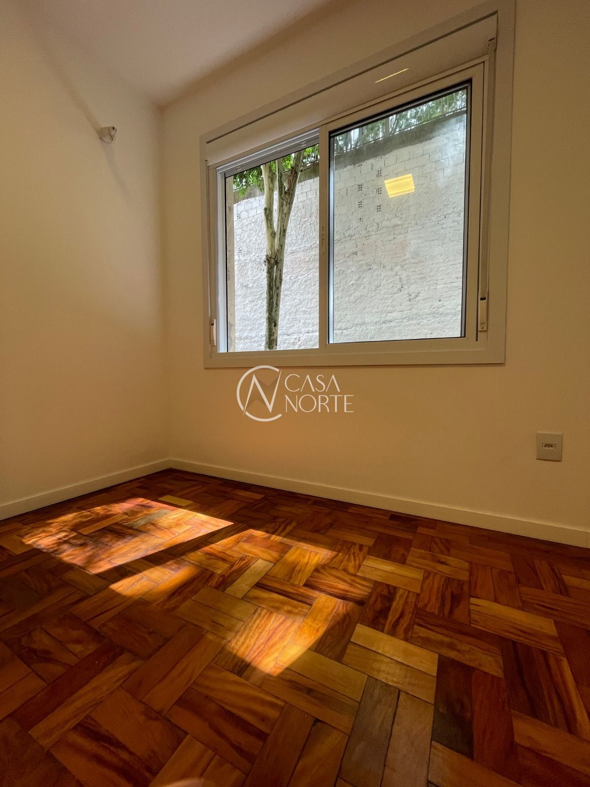 Apartamento à venda com 1 quarto, 45m², Rua Doutor Barros Cassal no bairro Floresta em Porto Alegre