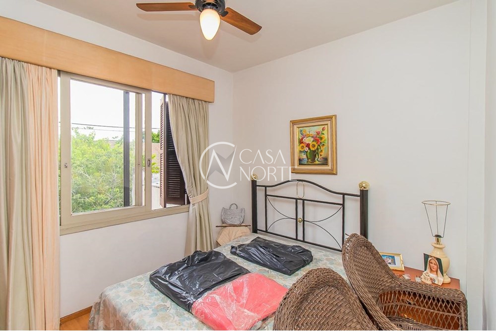 Apartamento à venda com 3 quartos, 76m², Rua Comendador Azevedo no bairro Floresta em Porto Alegre