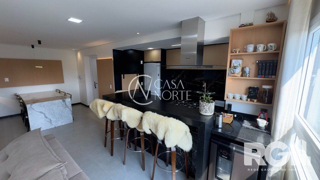 Apartamento à venda com 2 quartos, 81m², 2 suítes, 2 vagas, Rua Jerônymo Zelmanovitz no bairro São Sebastião em Porto Alegre