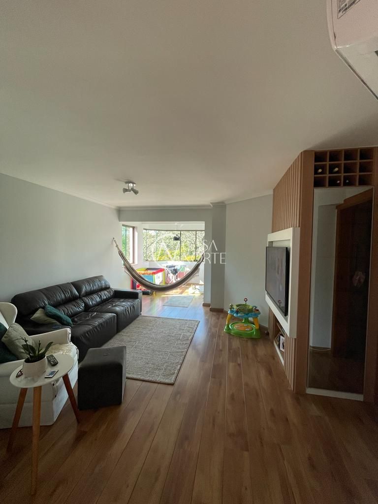Apartamento à venda com 3 quartos, 99m², 1 suíte, 2 vagas, Rua Vera Cruz no bairro Vila Ipiranga em Porto Alegre