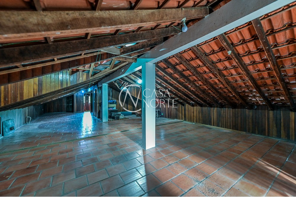 Casa à venda com 4 quartos, 562m², 2 suítes, 4 vagas, Monteverde no bairro Cascata em Porto Alegre