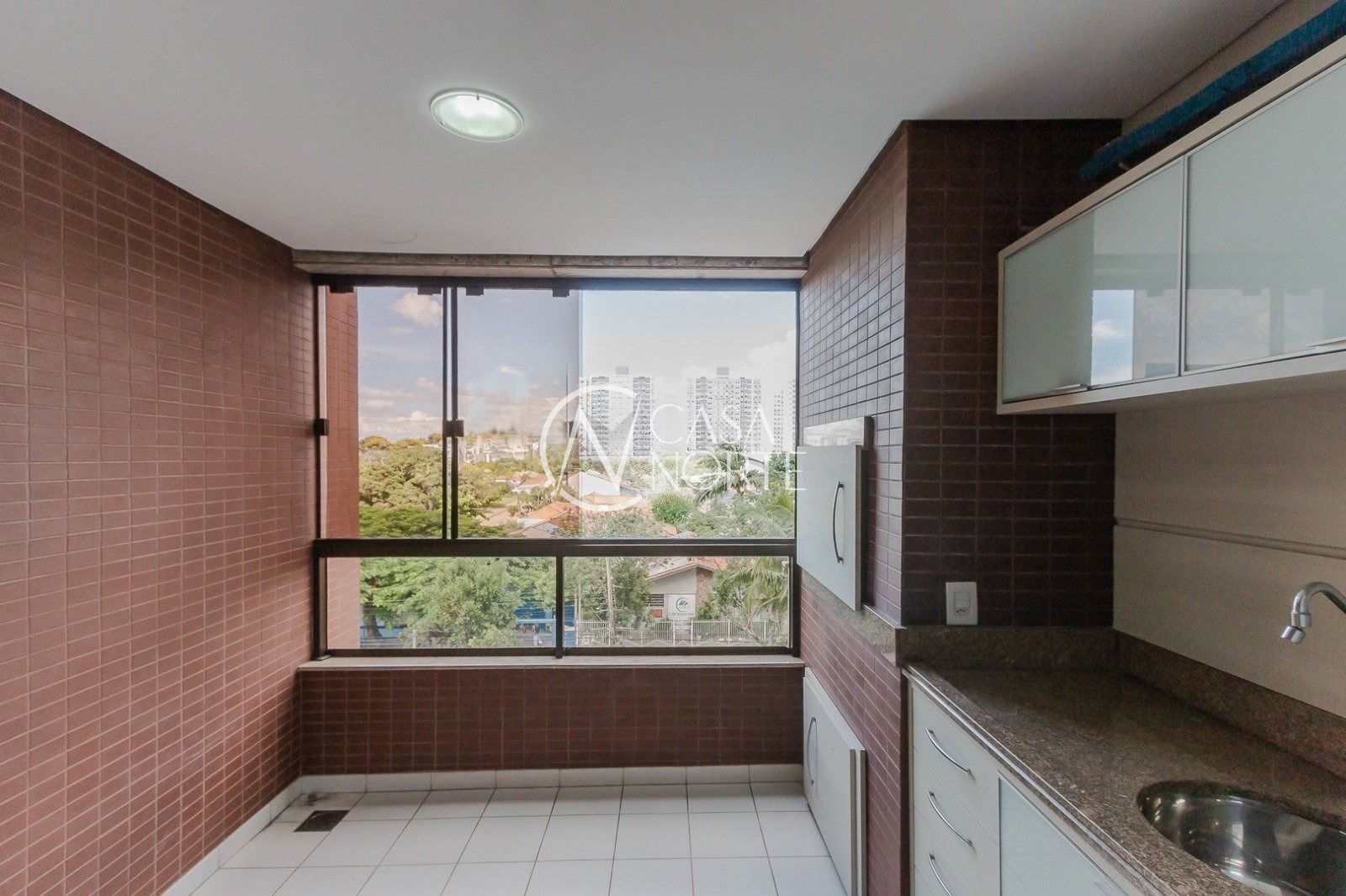 Apartamento à venda com 4 quartos, 113m², 1 suíte, 2 vagas, Avenida Panamericana no bairro Jardim Lindóia em Porto Alegre