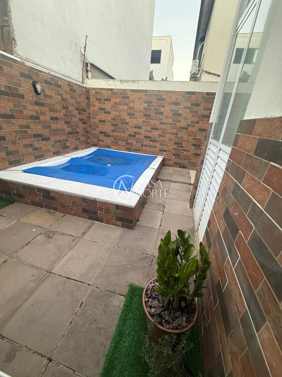 Casa de Condomínio à venda com 3 quartos, 174m², 1 suíte, 2 vagas, Rua Doutor Galdino Nunes Vieira no bairro Jardim Itu em Porto Alegre
