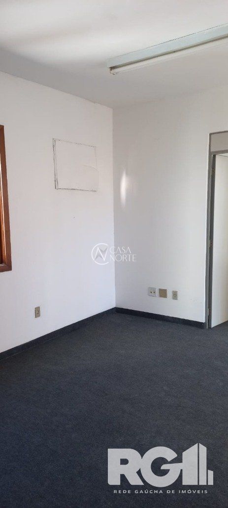 Sala Comercial à venda , 43m², Avenida Alberto Bins no bairro Independência em Porto Alegre