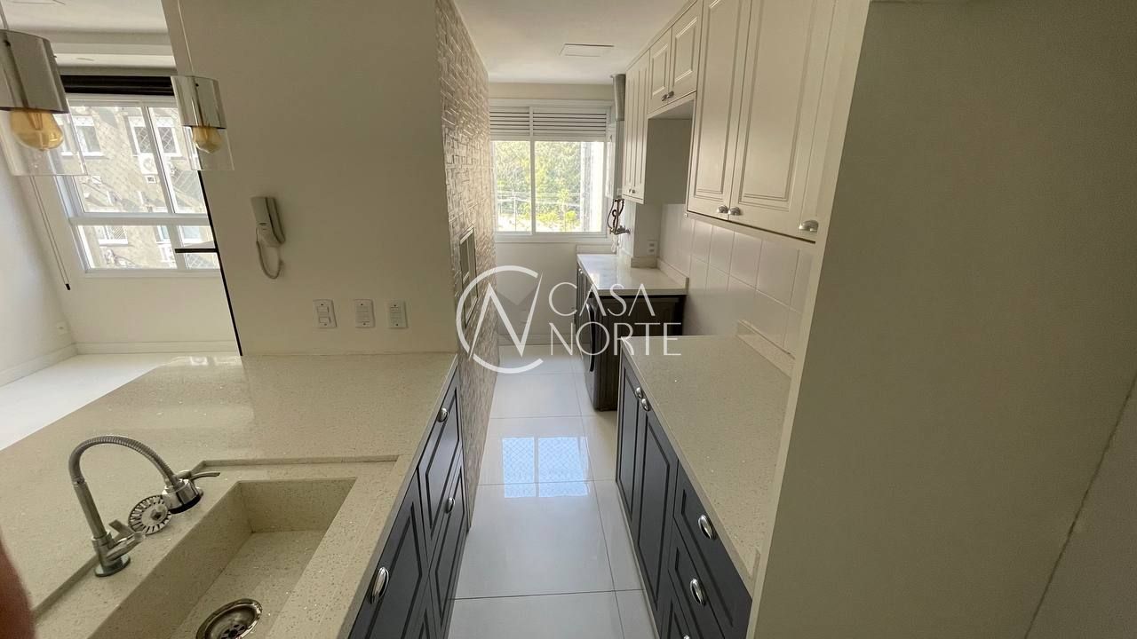 Apartamento à venda com 3 quartos, 75m², 1 suíte, 1 vaga, Rua Attílio Bilibio no bairro Jardim Carvalho em Porto Alegre