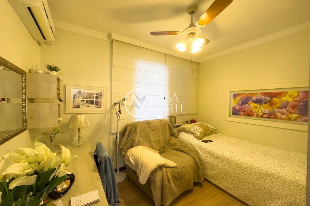 Casa à venda com 3 quartos, 85m², 1 suíte, 3 vagas, Lageado no bairro Petrópolis em Porto Alegre