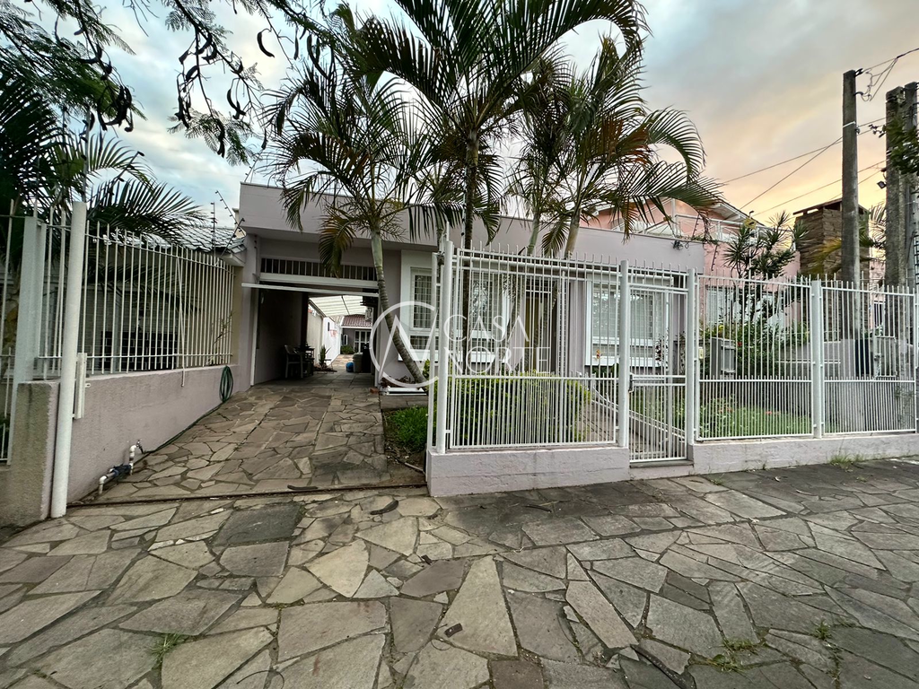 Casa de Condomínio à venda com 3 quartos, 165m², 1 suíte, 2 vagas, Wolfrid no bairro Petrópolis em Porto Alegre