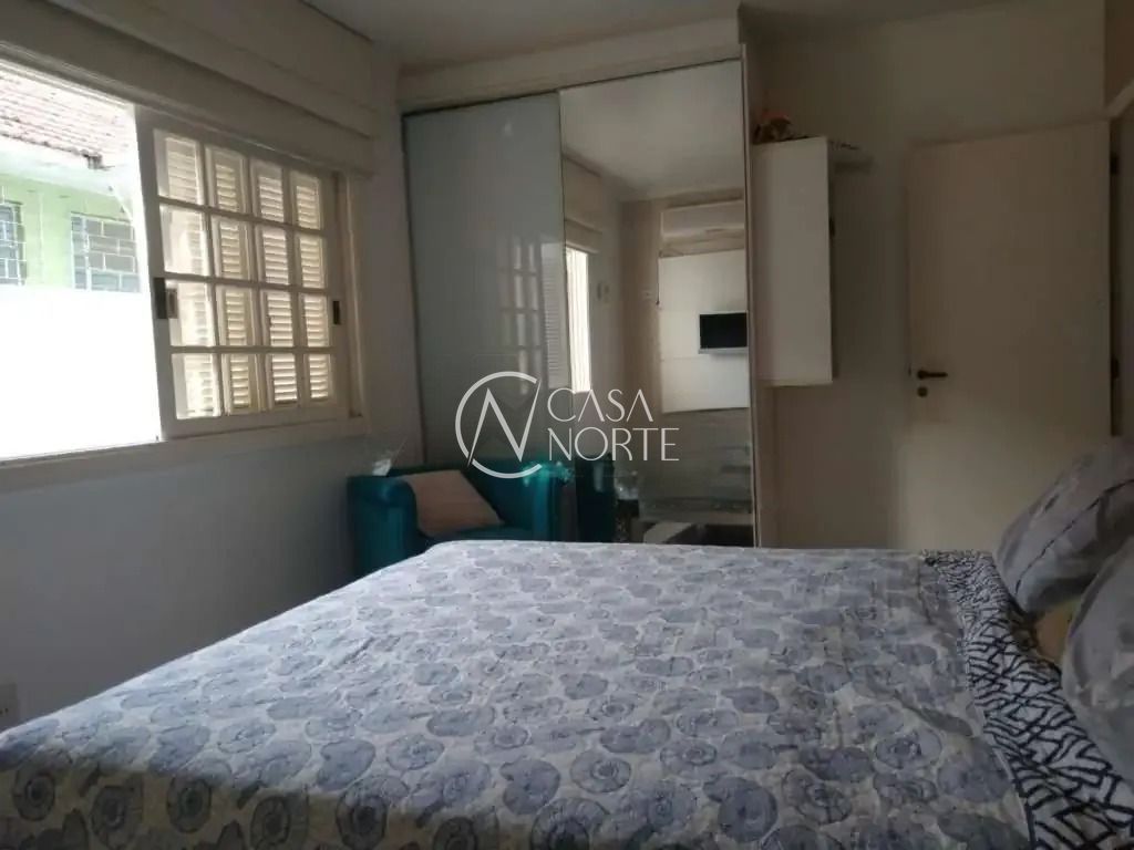 Casa à venda com 3 quartos, 330m², 1 suíte, 2 vagas, Rua Sylvio Sanson no bairro Sarandi em Porto Alegre