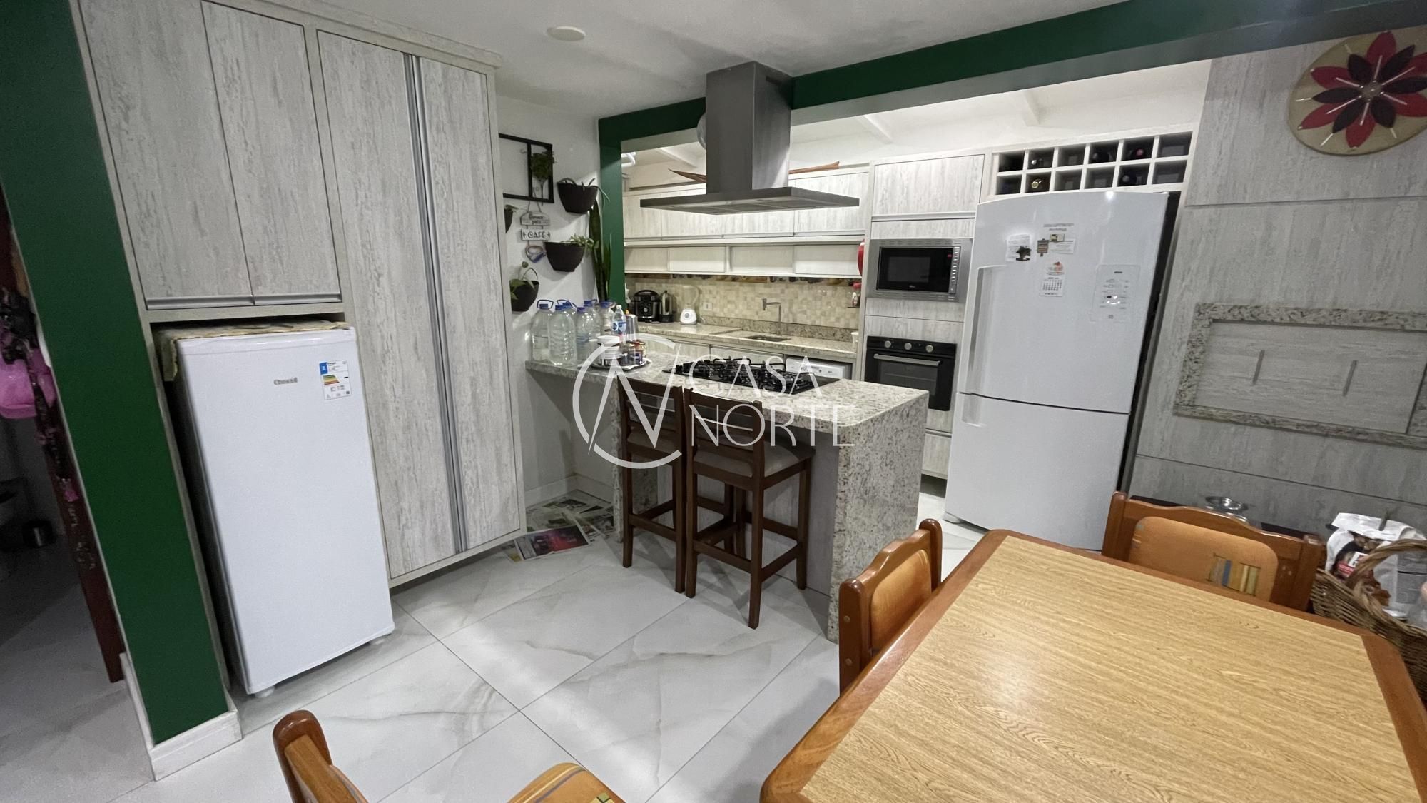 Casa de Condomínio à venda com 3 quartos, 84m², 1 suíte, 1 vaga, Rua Tenente Ary Tarrago no bairro Jardim Itu em Porto Alegre