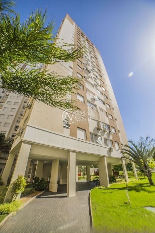Apartamento à venda com 2 quartos, 70m², 1 suíte, 1 vaga, Dom Cláudio José Gonçalves Ponce de Leão no bairro Vila Ipiranga em Porto Alegre