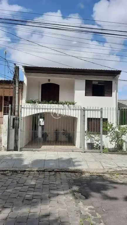 Casa à venda com 3 quartos, 158m², 2 vagas, Acesso B Dois no bairro Passo das Pedras em Porto Alegre