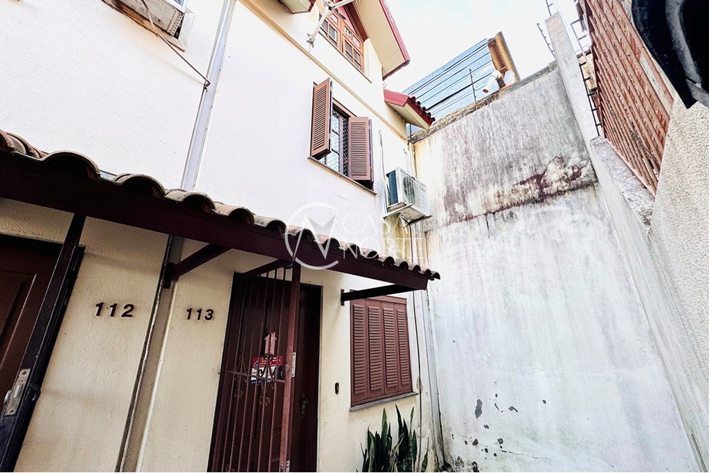 Casa de Condomínio à venda com 2 quartos, 69m², 1 vaga, Rua Landel de Moura no bairro Tristeza em Porto Alegre