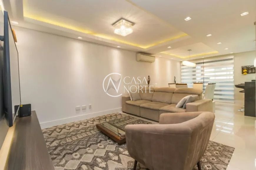 Casa à venda com 3 quartos, 198m², 1 suíte, 2 vagas, Avenida Alberto Pasqualini no bairro Jardim Planalto em Porto Alegre