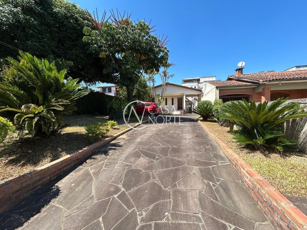 Casa à venda com 3 quartos, 92m², 1 suíte, 3 vagas, Travessa Pedro Raupp no bairro Jardim Itu em Porto Alegre