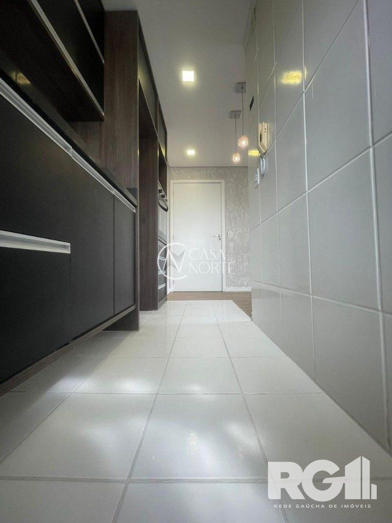 Apartamento à venda com 3 quartos, 62m², 1 suíte, 1 vaga, Avenida Assis Brasil no bairro São Sebastião em Porto Alegre