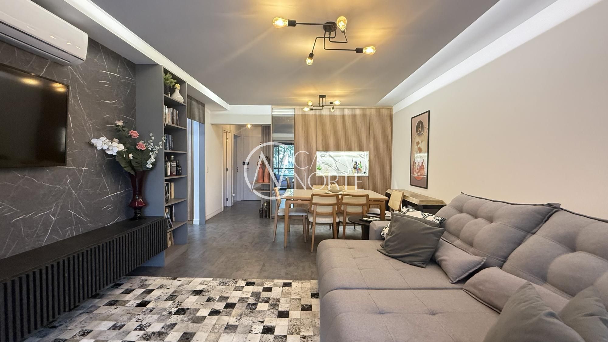 Apartamento Garden à venda com 2 quartos, 182m², 2 suítes, 2 vagas, Avenida Ijuí no bairro Petrópolis em Porto Alegre