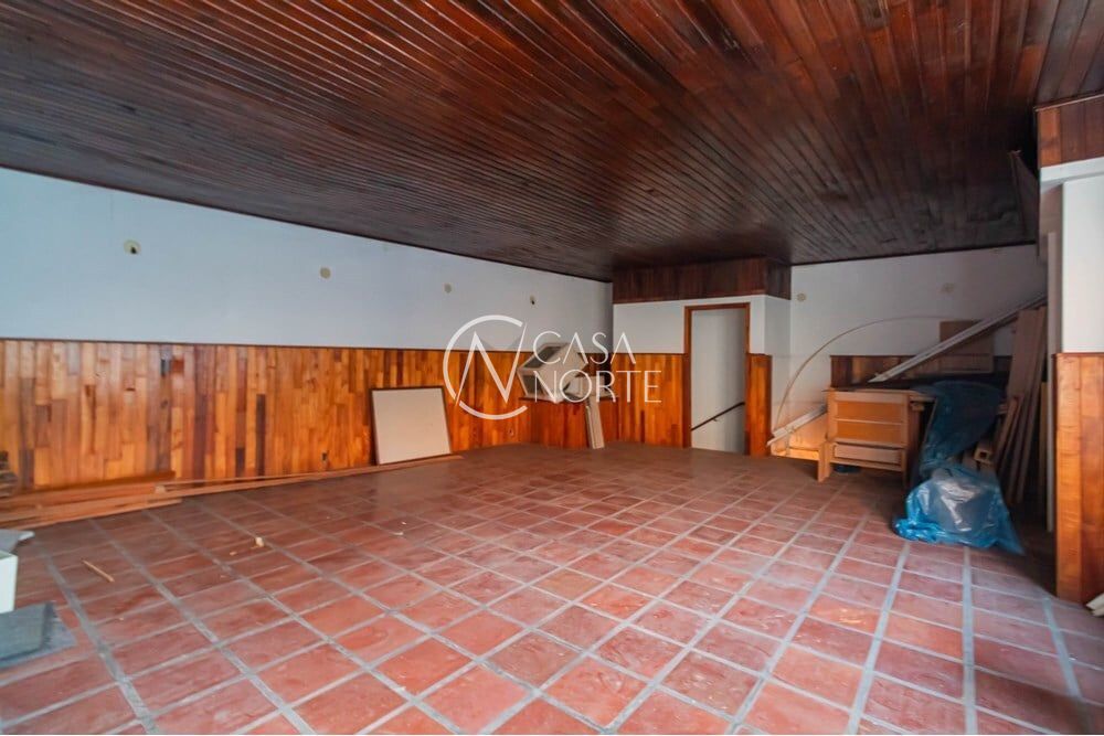 Casa à venda com 6 quartos, 290m², 3 vagas, São Francisco no bairro Santana em Porto Alegre