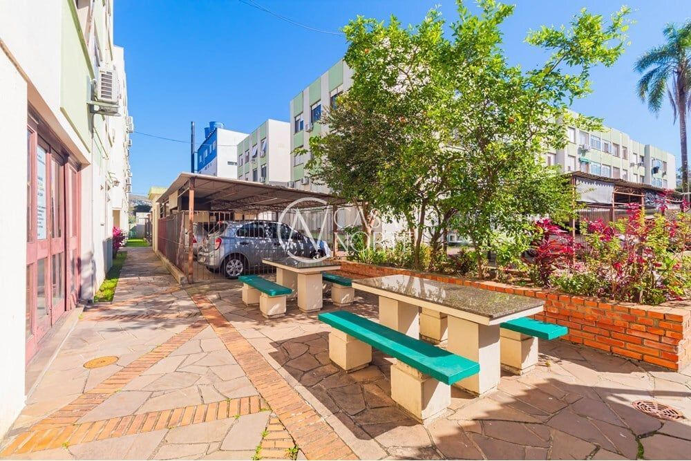 Apartamento à venda com 2 quartos, 67m², 1 vaga, Teresópolis no bairro Teresópolis em Porto Alegre