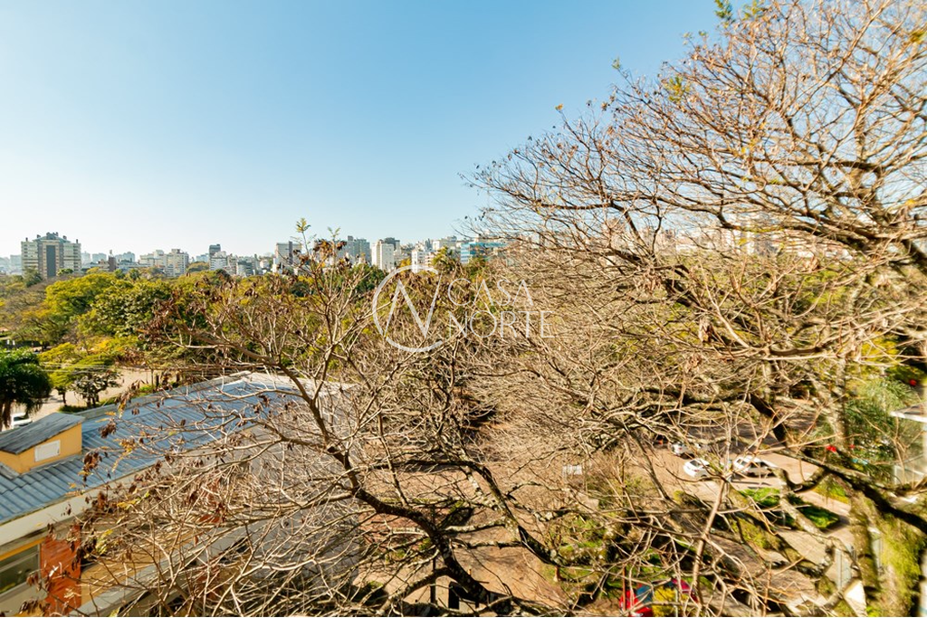 Apartamento à venda com 2 quartos, 123m², 1 suíte, 1 vaga, Rua Comendador Caminha no bairro Moinhos de Vento em Porto Alegre
