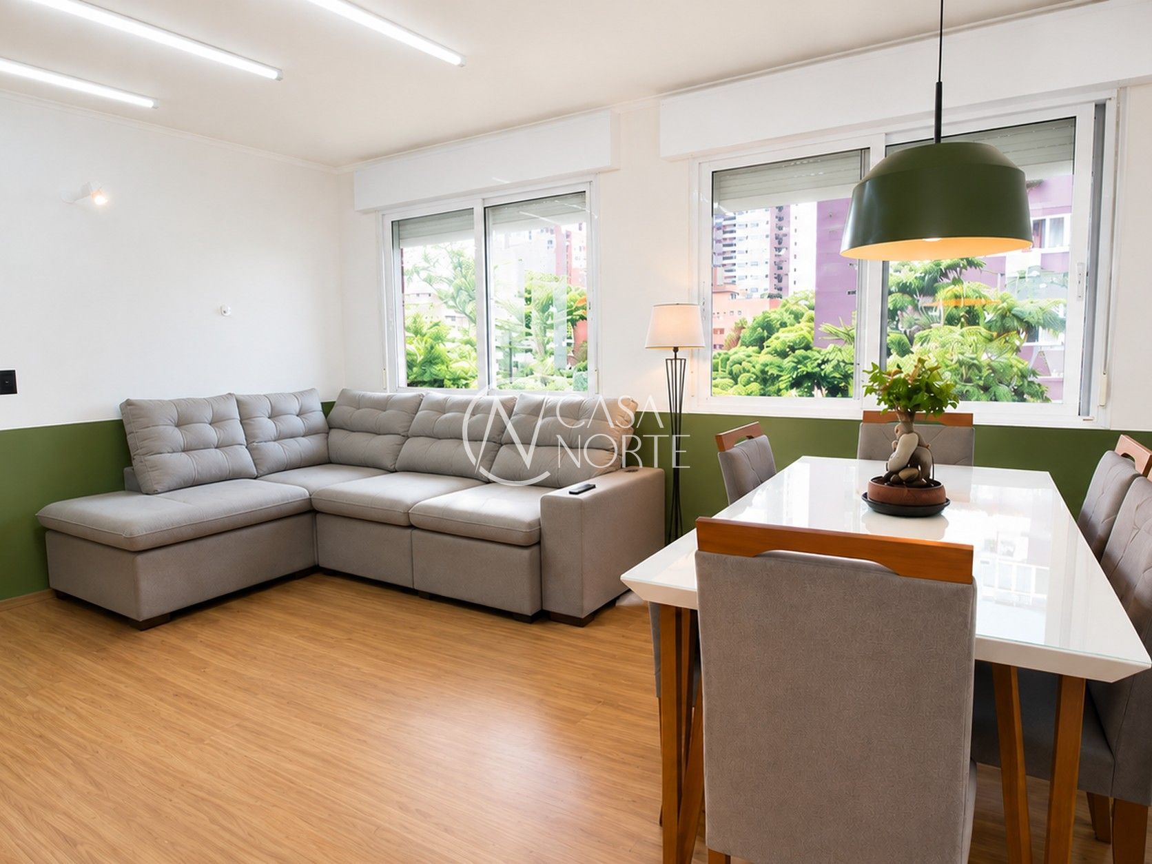 Apartamento à venda com 2 quartos, 90m², 1 vaga, Rua Marquês do Pombal no bairro Moinhos de Vento em Porto Alegre