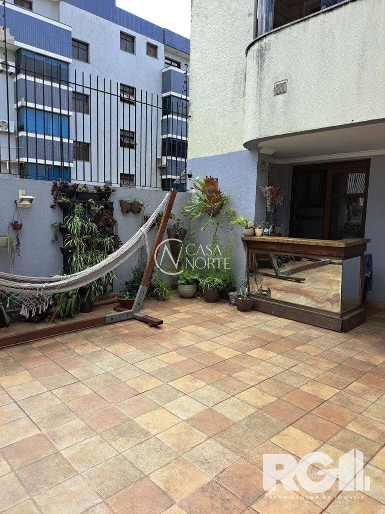 Apartamento à venda com 3 quartos, 161m², 1 suíte, 2 vagas, Avenida Nestor Valdman no bairro Jardim Itu em Porto Alegre
