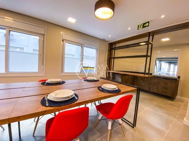 Apartamento à venda com 2 quartos, 61m², 1 suíte, 1 vaga, Coronel André Belo no bairro Menino Deus em Porto Alegre