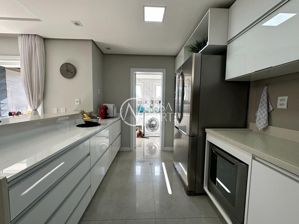 Casa de Condomínio à venda com 3 quartos, 231m², 1 suíte, 3 vagas, Avenida Willy Eugênio Fleck no bairro Ecoville em Porto Alegre