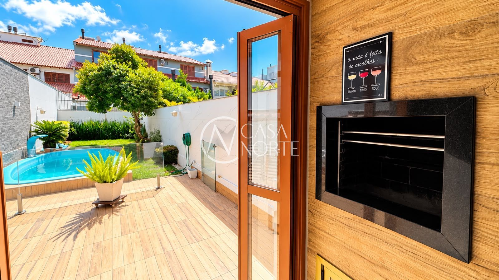 Casa à venda com 3 quartos, 172m², 1 suíte, 3 vagas, Rua Jalmar Azambuja Diniz no bairro Jardim Planalto em Porto Alegre