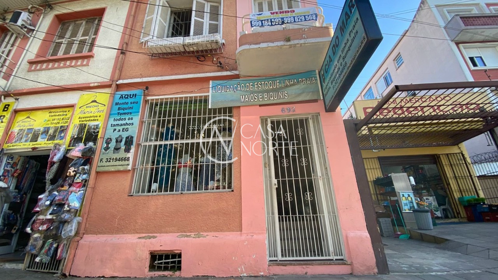 Casa à venda com 4 quartos, 102m², 1 vaga, Santana no bairro Farroupilha em Porto Alegre