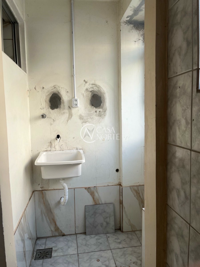 Apartamento à venda com 2 quartos, 48m², Rua Botafogo no bairro Menino Deus em Porto Alegre