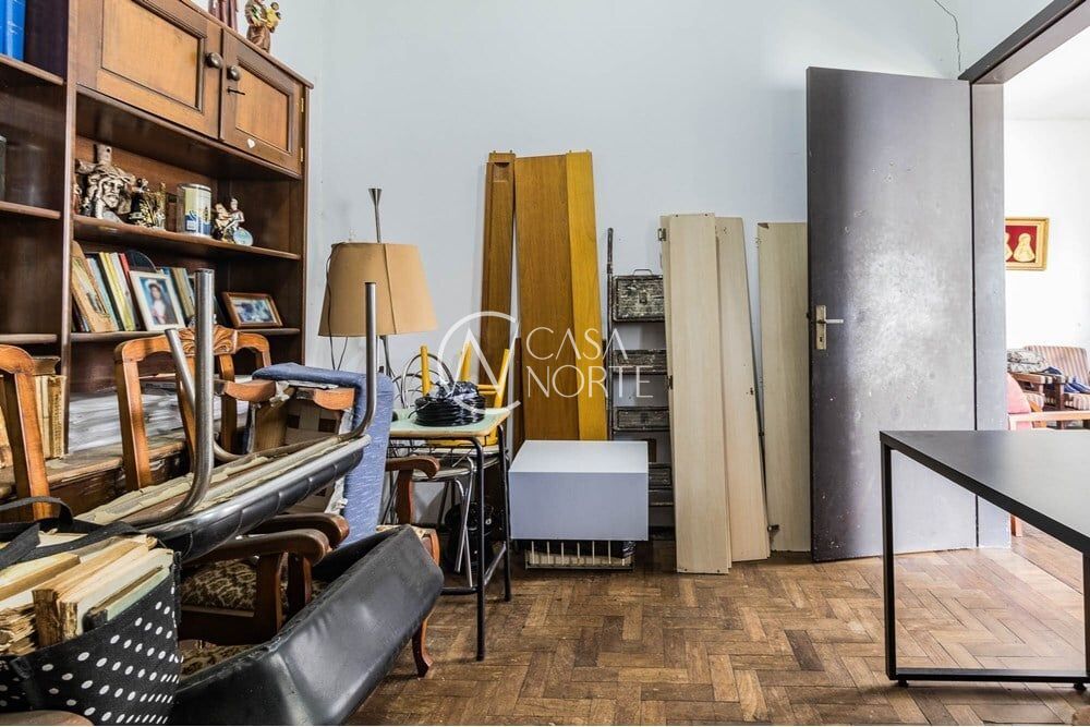 Casa à venda com 3 quartos, 264m², 1 suíte, 3 vagas, Guilherme Alves no bairro Partenon em Porto Alegre
