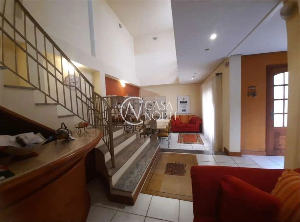 Casa à venda com 5 quartos, 324m², 3 suítes, 3 vagas, Rua Coronel Feijó no bairro São João em Porto Alegre