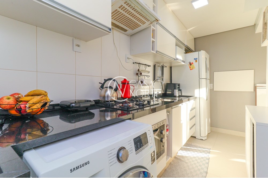 Apartamento à venda com 2 quartos, 58m², 1 suíte, 1 vaga, Rua Walton Pontes Carpes no bairro Vila Nova em Porto Alegre